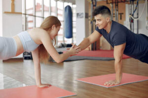 Read more about the article 7 benefícios do treino funcional para casais