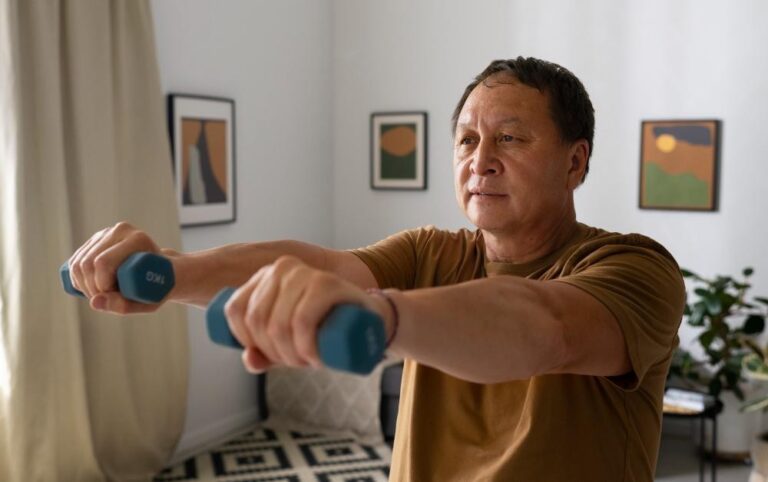 Read more about the article A importância do exercício físico no cuidado com pessoas com Parkinson